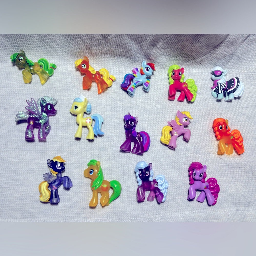 My little pony lot of 14 “2” inch figures see description